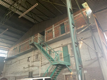 Warehouse & Factory