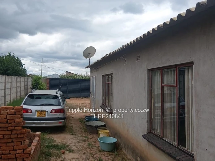 Budiriro cabs corehouse for sale