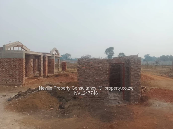 Greendale 2000m² with incomplete house