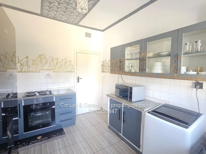 Stylish Fully Furnished 2-Bed Avondale Flat (Sole Mandate)