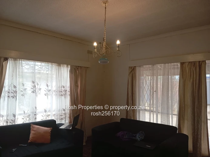 Marlborough 1-Bed Garden Flat — Verandah, Water Tank & Solar