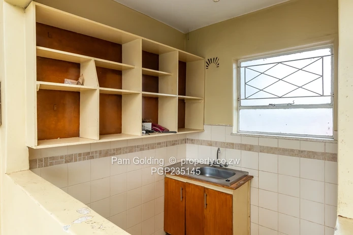 Modern Duplex Apartment in Langley House - Avenues (Sole Mandate)