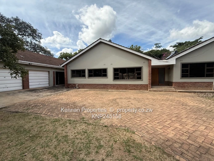 Spacious family home with attached 3 bedroom cottage