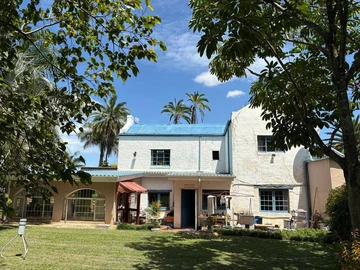  4-Bed Home with Pool & Borehole for sale in Newlands, Harare