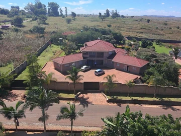 Live the dream in Brookeview Estate's Modern Oasis!