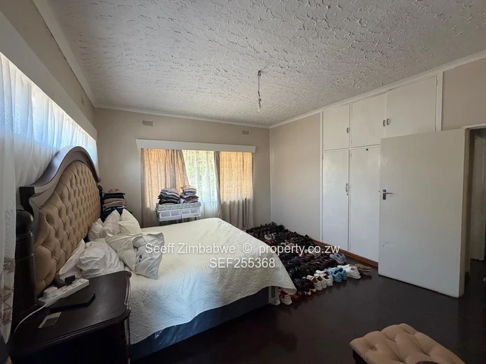 Secure Marlborough Property – Perfect for Storage Use