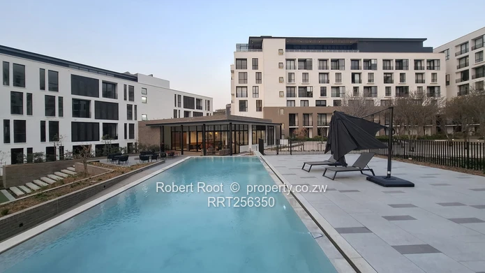Modern, Stylish1 Bed Apartment in Rosebank (Sole Mandate)