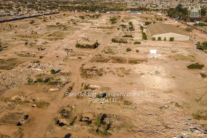 20 Hectares Ideal For A Mixed Use Development Along Chitungwiza Rd