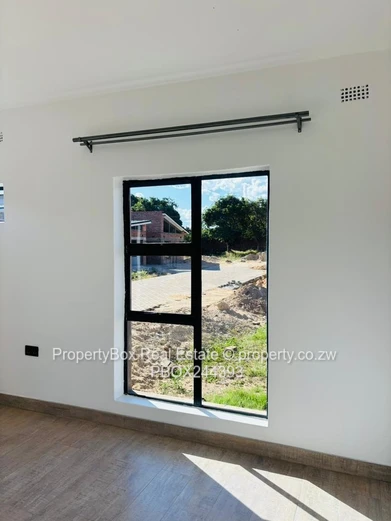 Cluster Unit for rent in Waterfalls available 1 August