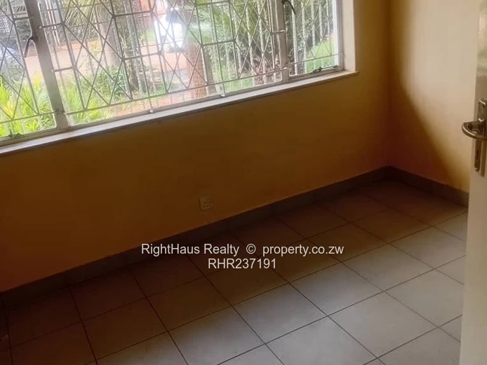 A Cozy Garden Flat To Rent In Marlborough