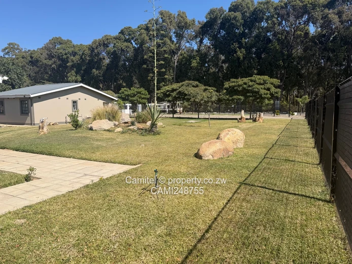 3cluster units on one property measuring 2200sqm with deed and borehole 