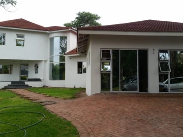 6 Bedroom House