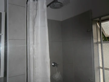 2 Bedroom Garden Flat