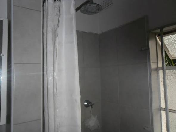 2 Bedroom Garden Flat