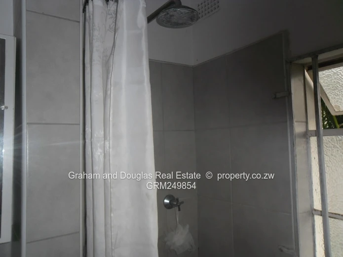 Marlborough Garden Flat/Cluster For Sale