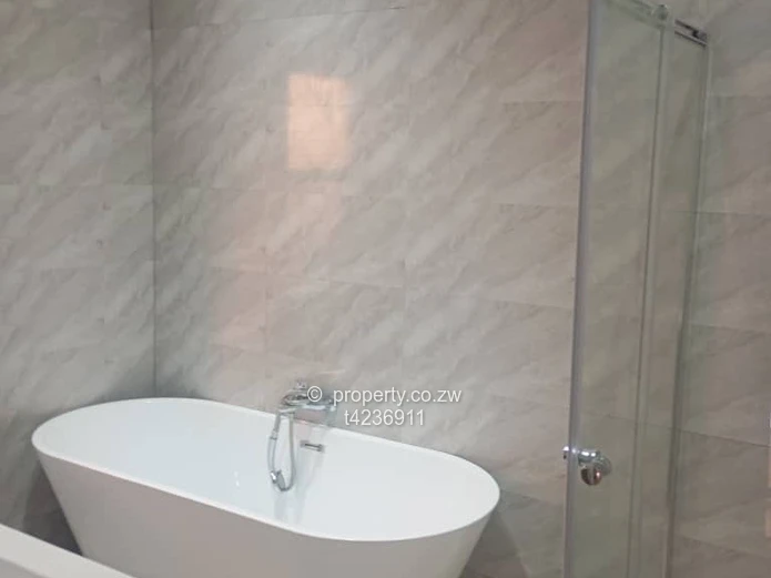 Strathaven Townhouse to rent 