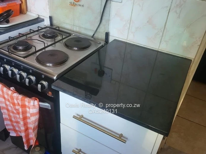 Semi-detached Garden Flat to Rent 