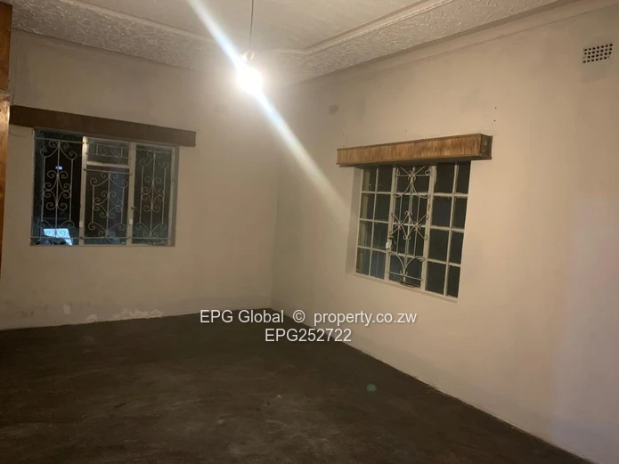 Solid Family house available for letting  