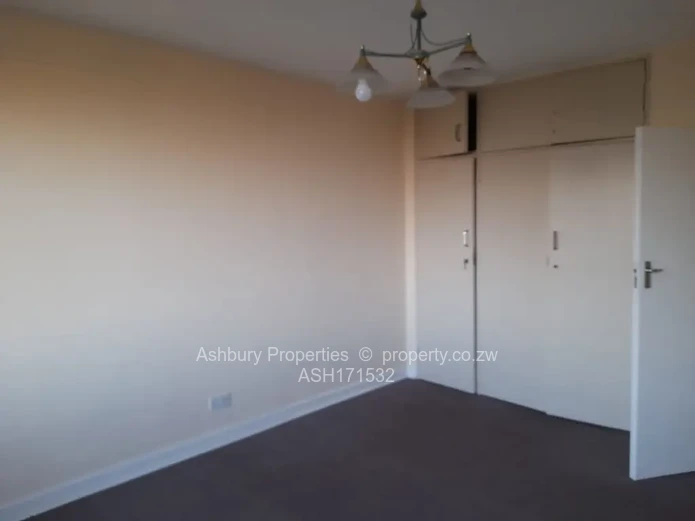 #Rich Pickings at "The Northfields Penthouses" (Sole Mandate)