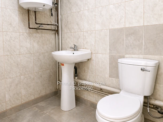 Neat, Secure, ideally located 1 bedroom Apartment (Spencer Cook)