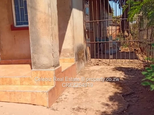 Chinhoyi Coldstream house for sale 