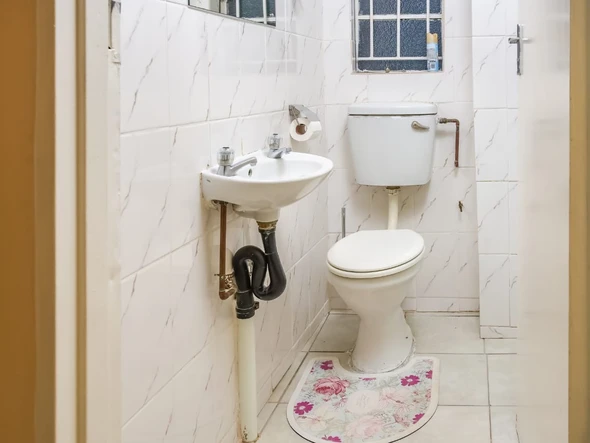 2 Bedroom House