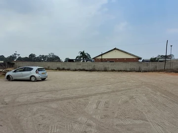 Commercial & Industrial Land