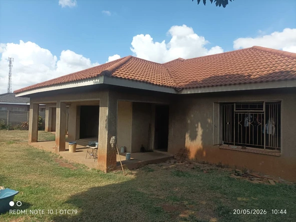 5 Bedroom House