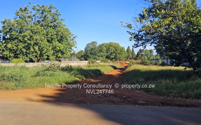 Greendale 2000m² Stand — Tarred Road & Main Road Frontage