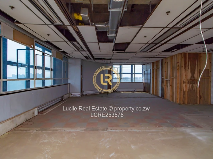 Commercial Space To Let – Karigamombe Building