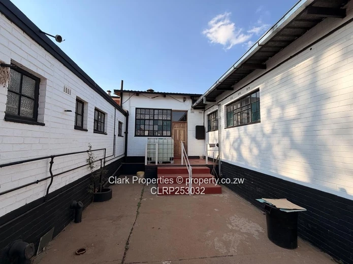Industrial & Commercial Property For Sale