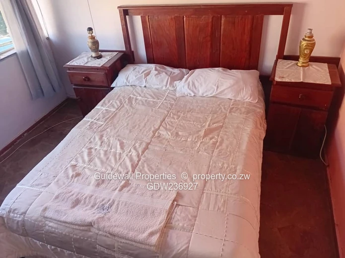 Spacious 3 bed garden flat for rental in Harare Avenues