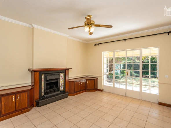 4 Bedroom Garden Flat