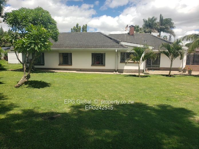 Solid Family house available for letting  