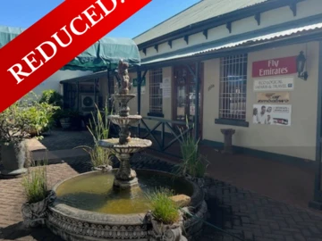 REDUCED! Showroom, pavement frontage outstanding  commercial property
