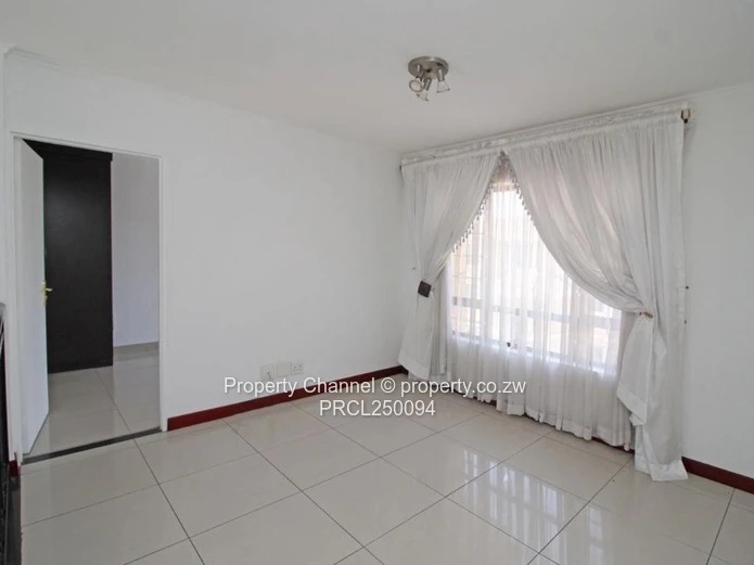 Spacious 2-Bed Apartment with Pool & Gardens in Midrand, Johannesburg, South Africa