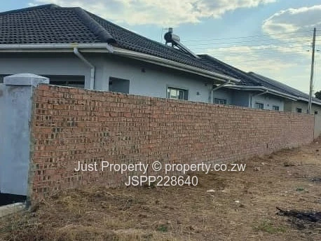 4 Bedroomed House For Rent In Fairview Ruwa