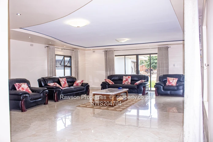 A Rare Blend of Luxury, Space and Comfort (Sole Mandate)