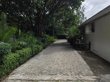 6 Bedroom Townhouse Complex
