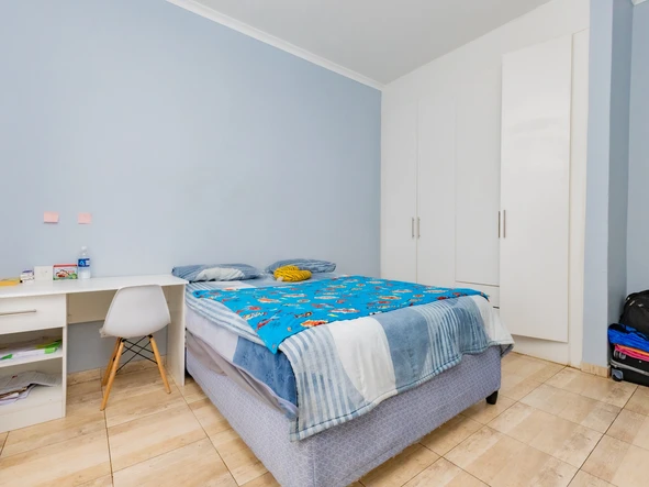 4 Bedroom Garden Flat