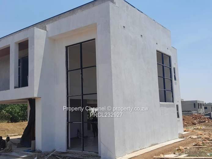 4 Bedrooms All en suite Extra Ultra Modern