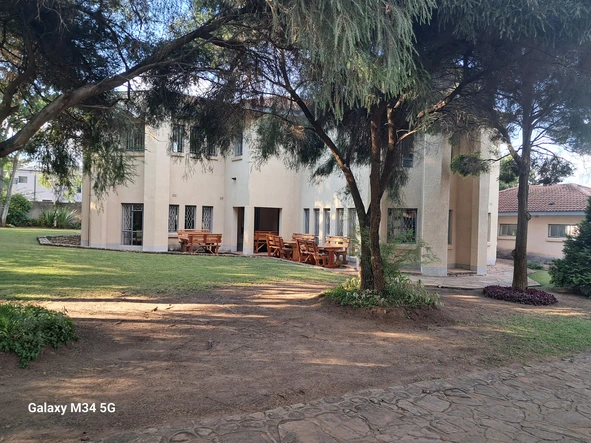 6 Bedroom House