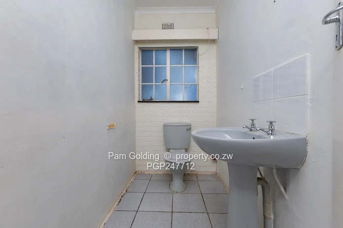 4 bedroomed house to let  ,Folyjon Crescent Glen Lorne