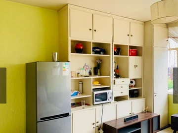 2 Bedroom Flat & Apartment