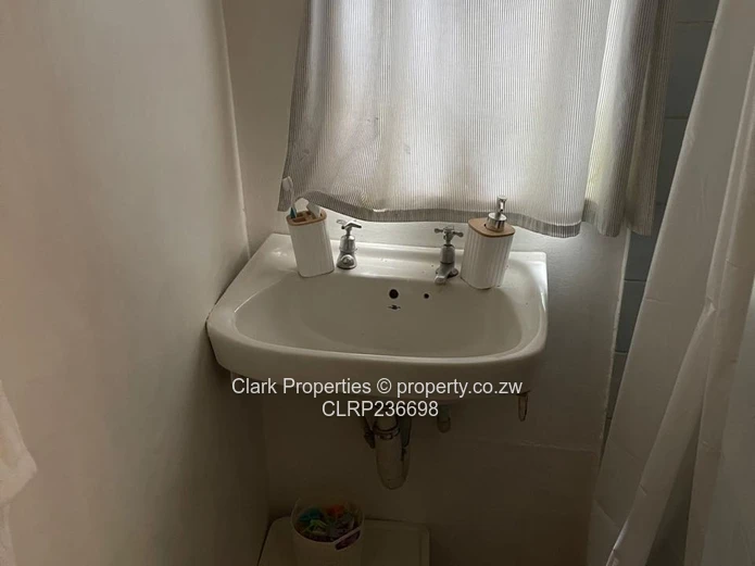 Charming Rondavel Cottage For Rent In Monavale