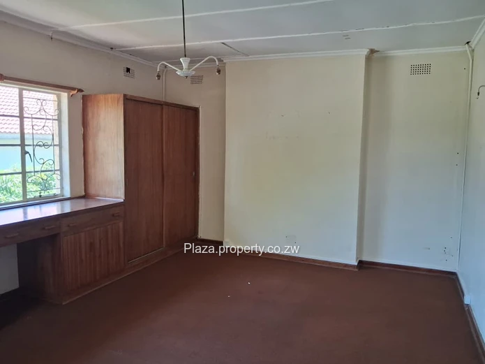 Commercial Property for Sale – Van Praag, Milton Park