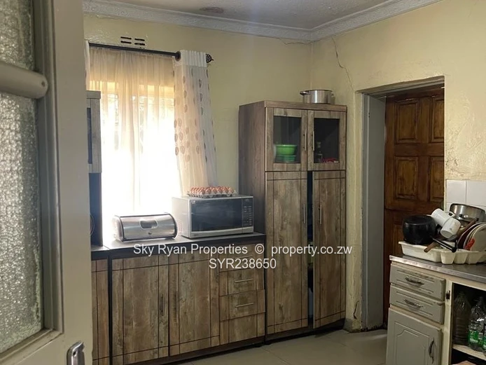 Queensdale House For Sale