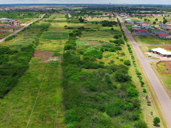 Commercial & Industrial Land