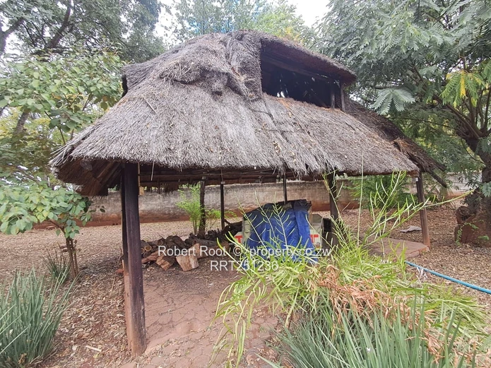 3 bed family home in Mandara