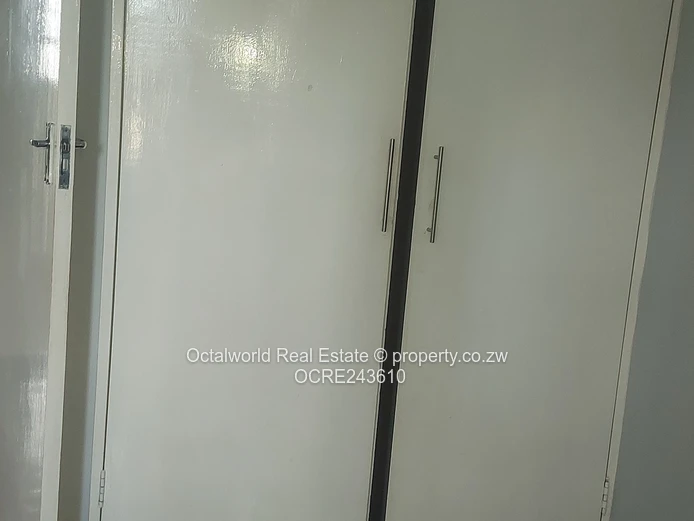 To Let – Neat 2-Bedroom Flat in Eastlea (Sole Mandate)